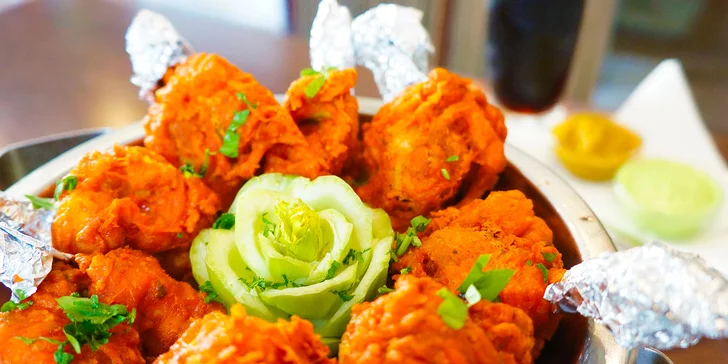 Chicken lollipop: 8 smažených kuřecích křídel po indicku a 0,5l nápoj pro 2