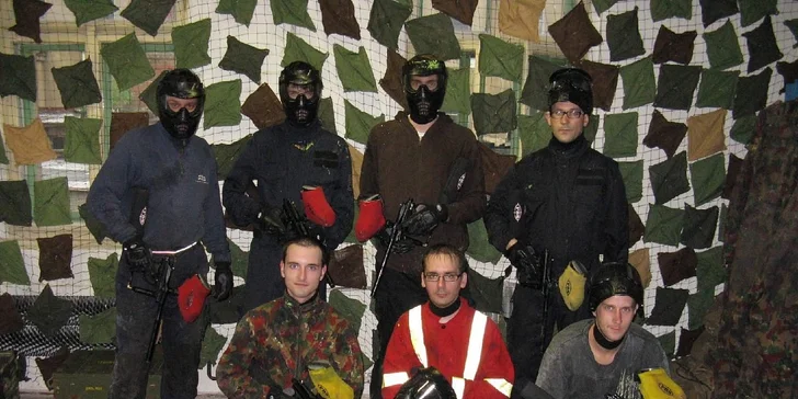 Neomezená paintballová akce uvnitř nebo venku