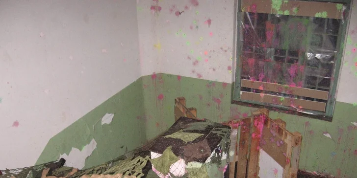 Neomezená paintballová akce uvnitř nebo venku