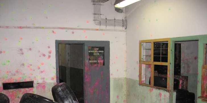 Neomezená paintballová akce uvnitř nebo venku