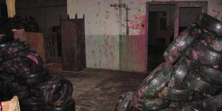 Neomezená paintballová akce uvnitř nebo venku