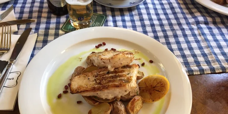 Dárkový voucher na cokoli z menu vyhlášené restaurace v hodnotě 500 Kč