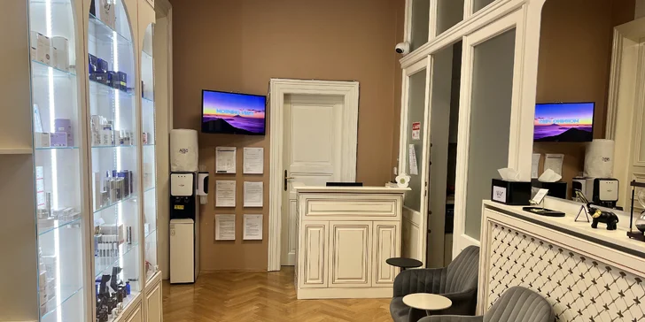 Každému klientovi zde přistupují individuálně – nabízí komplexní diagnostiku i dermatologické konzultace.