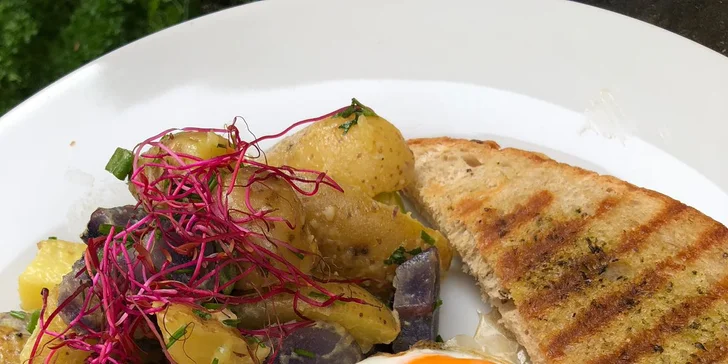Brunch dle vašeho výběru: Royal breakfast, avokádový toast i domácí lívance