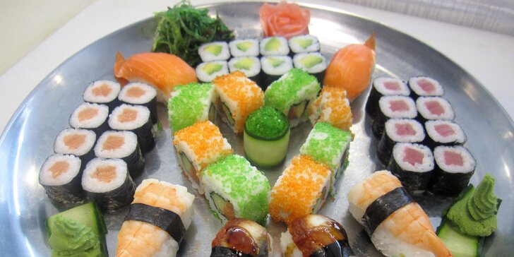 Až 32 ks čerstvého sushi vč. vegetariánského nebo speciální varianty s úhořem
