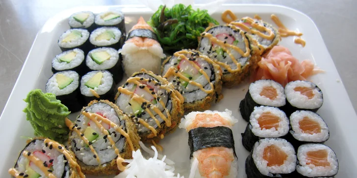 Až 46 ks čerstvého sushi: vegetariánské, smažené i s krevetou nebo lososem