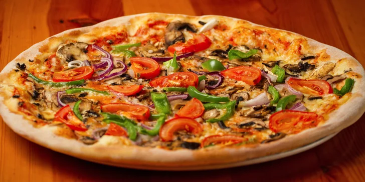 Pizza a nealko nápoj pro 1 nebo 2: vegetariánská, žampionová i pikantní