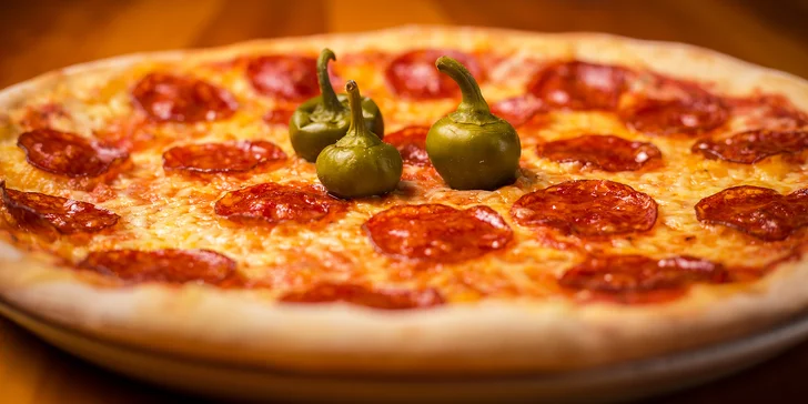 Pizza a nealko nápoj pro 1 nebo 2: vegetariánská, žampionová i pikantní