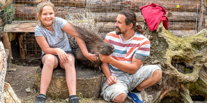 VIP prohlídka Kontaktního Zooparku, při které si budete moci zvířata pohladit