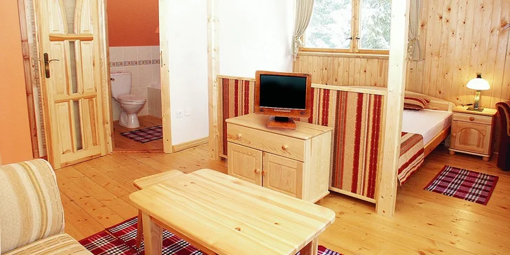 Pobyt ve srubu se snídaní a vstupem do 4* wellness Grand hotelu Permon