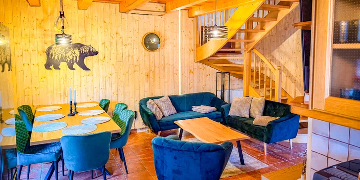 Chata je určená až pre 12 hostí, takže môžete zobrať skutočne celú rodinu či partiu kamarátov.