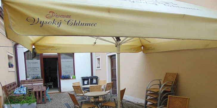 Tříchodové menu pro 2: telecí maminha, francouzská palačinka i džbánek vína