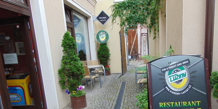 Tříchodové menu pro 2: telecí maminha, francouzská palačinka i džbánek vína