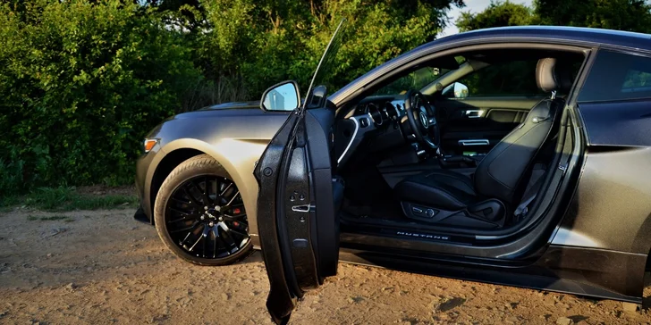 Rozjeďte to v nejsilnějším modelu Ford Mustang 2017 až na 24 hodin