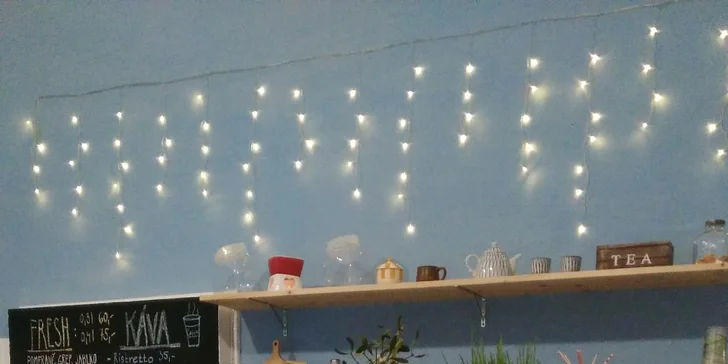 Zastavte se hezkou procházkou pro teplé osvěžení.