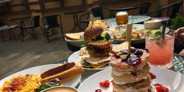 Brunch dle vašeho výběru: Royal breakfast, avokádový toast i domácí lívance