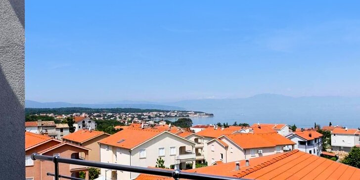Letní dovolená na Krku: moderní pokoje na 5-7 nocí a dítě do 4,99 let zdarma