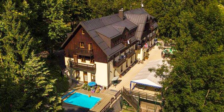 4–7 letních dní ve Špindlu: polopenze, bazén i 60 min. v sauně a vířivce