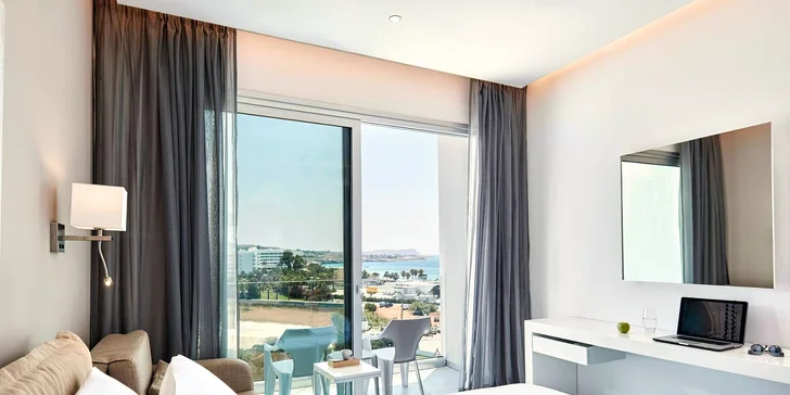 CK TUI vás zve do 4* hotelu Atlantica Sancta Napa, který se nachází cca 100 m od pláže.