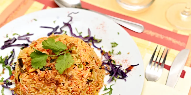 Žádné maso: indické vegetariánské menu ve smíchovské restauraci Taj Mahal