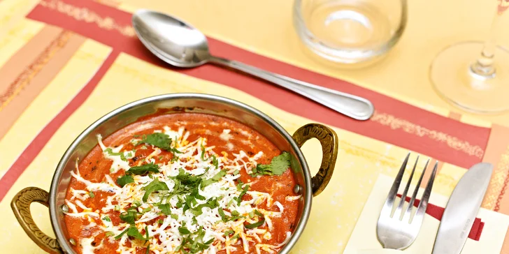 Žádné maso: indické vegetariánské menu ve smíchovské restauraci Taj Mahal