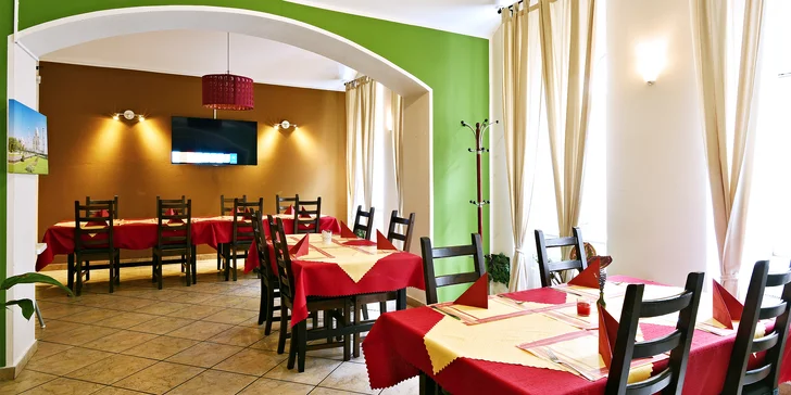 Žádné maso: indické vegetariánské menu ve smíchovské restauraci Taj Mahal