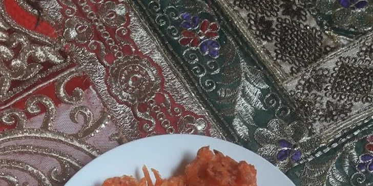 Nepálské menu až pro 4 os. s kuřecím, jehněčím i bezmasým jídlem dle výběru