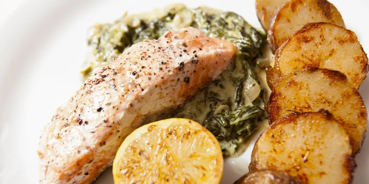 4chodové menu pro 2: portobello, polévka gazpacho i grilovaný filet z lososa