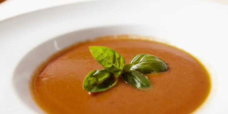 4chodové menu pro 2: portobello, polévka gazpacho i grilovaný filet z lososa