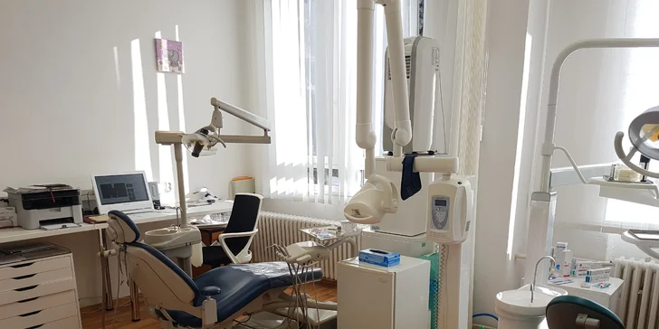 Péče o zuby: dentální hygiena, Air Flow či bělení zubů pastou Opalescence