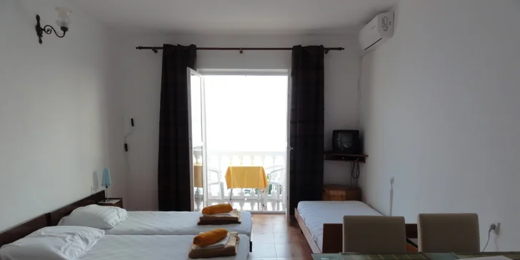 Chorvatsko/Živogošce: 7 nocí ve vybavených apartmánech vč. dopravy