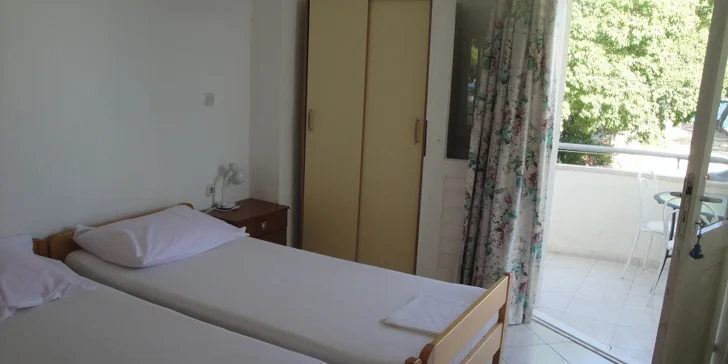 Chorvatsko/Živogošce: 7 nocí ve vybavených apartmánech vč. dopravy