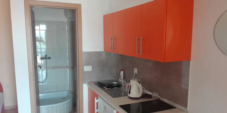 Chorvatsko/Živogošce: 7 nocí ve vybavených apartmánech vč. dopravy