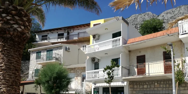 Chorvatsko/Živogošce: 7 nocí ve vybavených apartmánech vč. dopravy