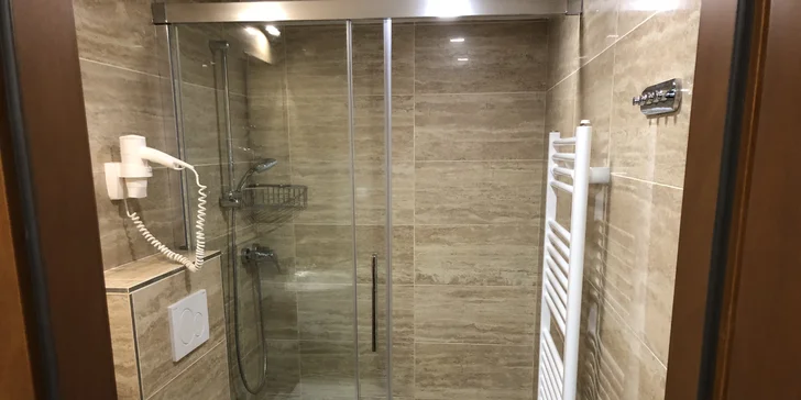 Relax v Orlických horách: Hotel s wellness a polopenzí uprostřed přírody