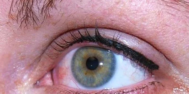 Pro váš dokonalý vzhled: permanentní make-up očních linek i obočí