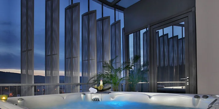 3 luxusní dny v Brně: 4* hotel Holiday Inn, střešní wellness a slevy na zážitky