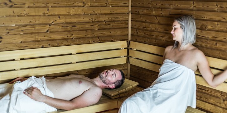 Božský klid: 90 min. v privátním spa s vířivkou, finskou saunou a sektem
