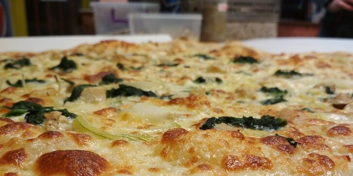Křupavá pizza s sebou dle výběru: 1 nebo 2 pochoutky, ⌀ 35 nebo 45 cm