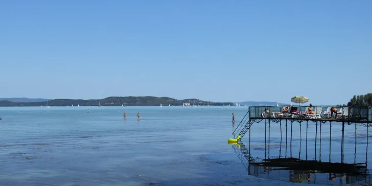 Balaton: jednodenní koupání u křišťálově čistého jezera s dopravou v ceně