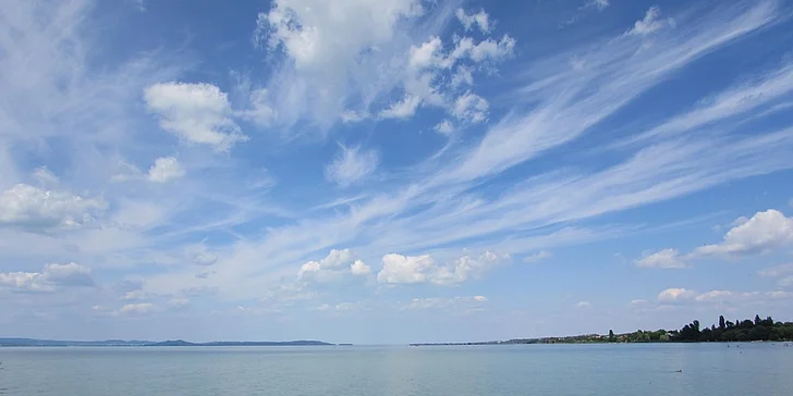 Balaton: jednodenní koupání u křišťálově čistého jezera s dopravou v ceně