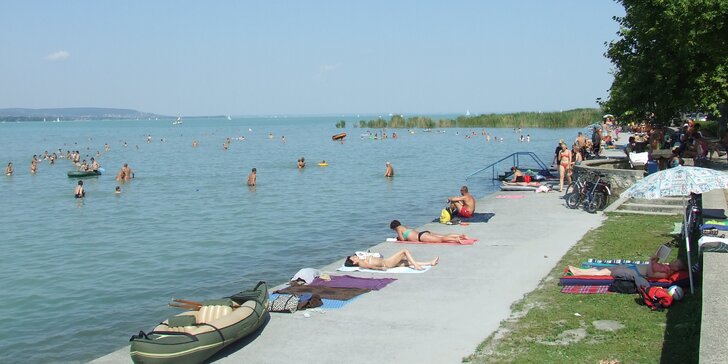 Balaton: jednodenní koupání u křišťálově čistého jezera s dopravou v ceně