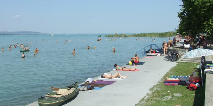 Balaton: jednodenní koupání u křišťálově čistého jezera s dopravou v ceně