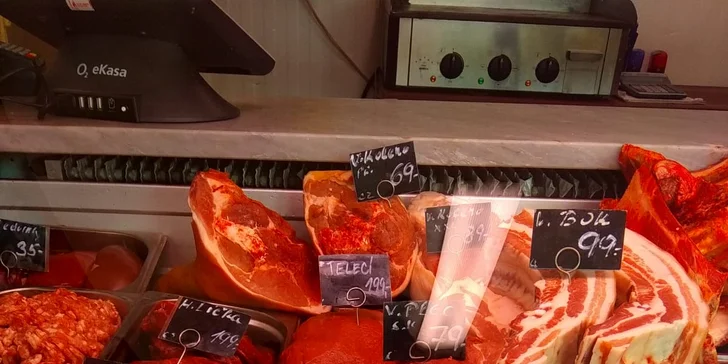 All you can eat degustace steaků, uzenin, líček a dalších mas přímo v řeznictví