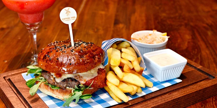 Luxusní Premium Rib-eye Burger s výběrovým masem v elegantním prostředí