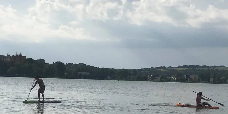 Zapůjčení komplet vybavení na stand-up paddleboarding na 1 hod. i celý den
