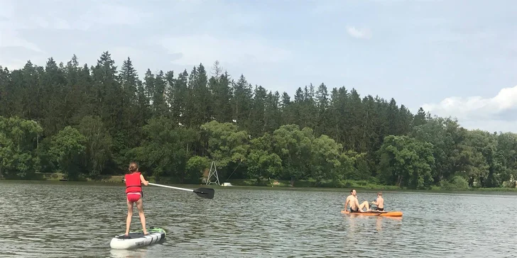 Zapůjčení komplet vybavení na stand-up paddleboarding na 1 hod. i celý den