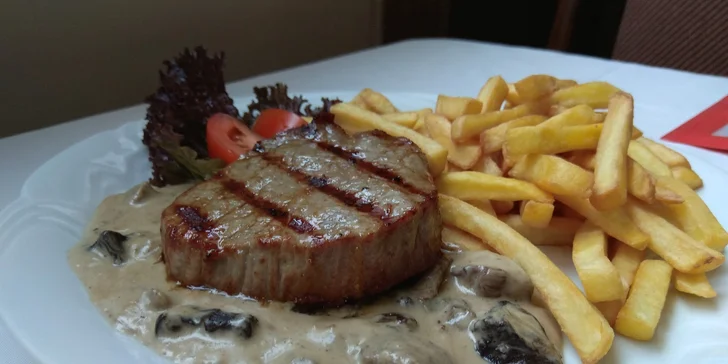 Round steak na grilu, s omáčkou i přílohou dle výběru pro jednoho i pro 2