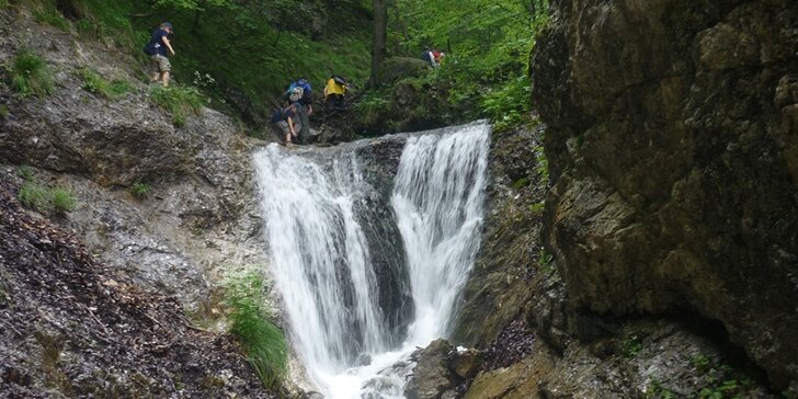Celodenní výlet do Jánošikových dier: soutěsky, kaňony, vodopády