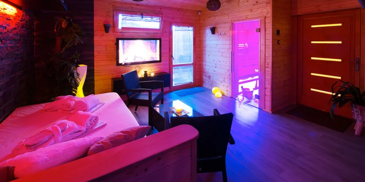 120 minut parádního relaxu u Vltavy: privátní sauna s vířivkou pro dvě osoby